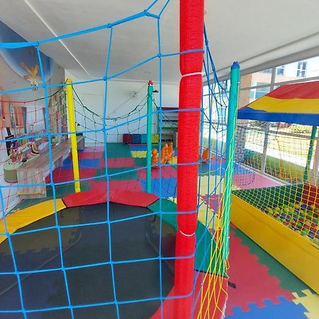 Flat Aconchegante, 3 Quartos, Condominio Muro Alto Em Порту-де-Галиньяш Экстерьер фото